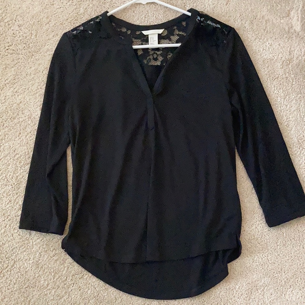 H&M Black 3/4 Length Sleeve Lace Top